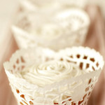 Cupcake Wrappers Made from Doilies: Free Cupcake Wrapper Template