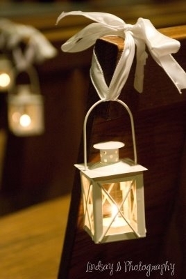 wedding pews lanterns