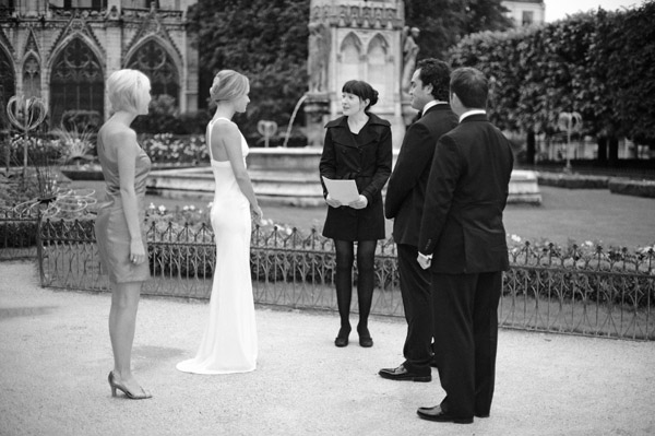 intimate paris france wedding