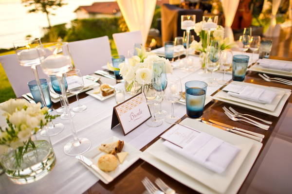 California At Home Wedding Katie Justin S Family In Outdoor At Home Wedding Reception