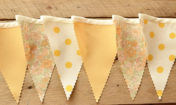 yellow bunting