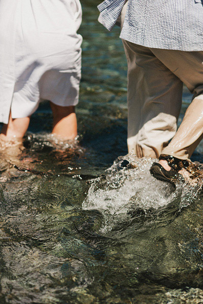 Outdoor California wedding ceremony
