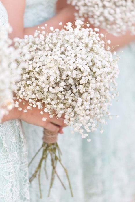 http://www.intimateweddings.com/wp-content/uploads/2015/05/babys-breath-bouquet.jpg