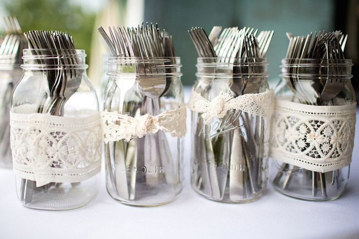 http://www.intimateweddings.com/wp-content/uploads/2015/06/wedding-cutlery-700x466.jpg
