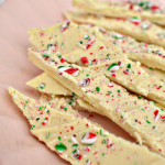 Peppermint Bark Recipe: DIY Wedding Favors