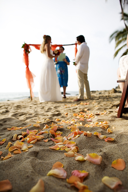 beach wedding ceremony in Mexico photo by Kate Harrison