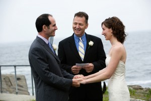 outdoor ceremony at Driftwood Inn Maine