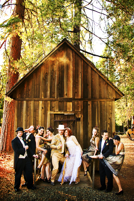 group shot diy wedding in front of lodge