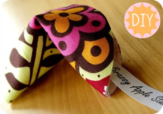 no-sew fabric fortune cookies