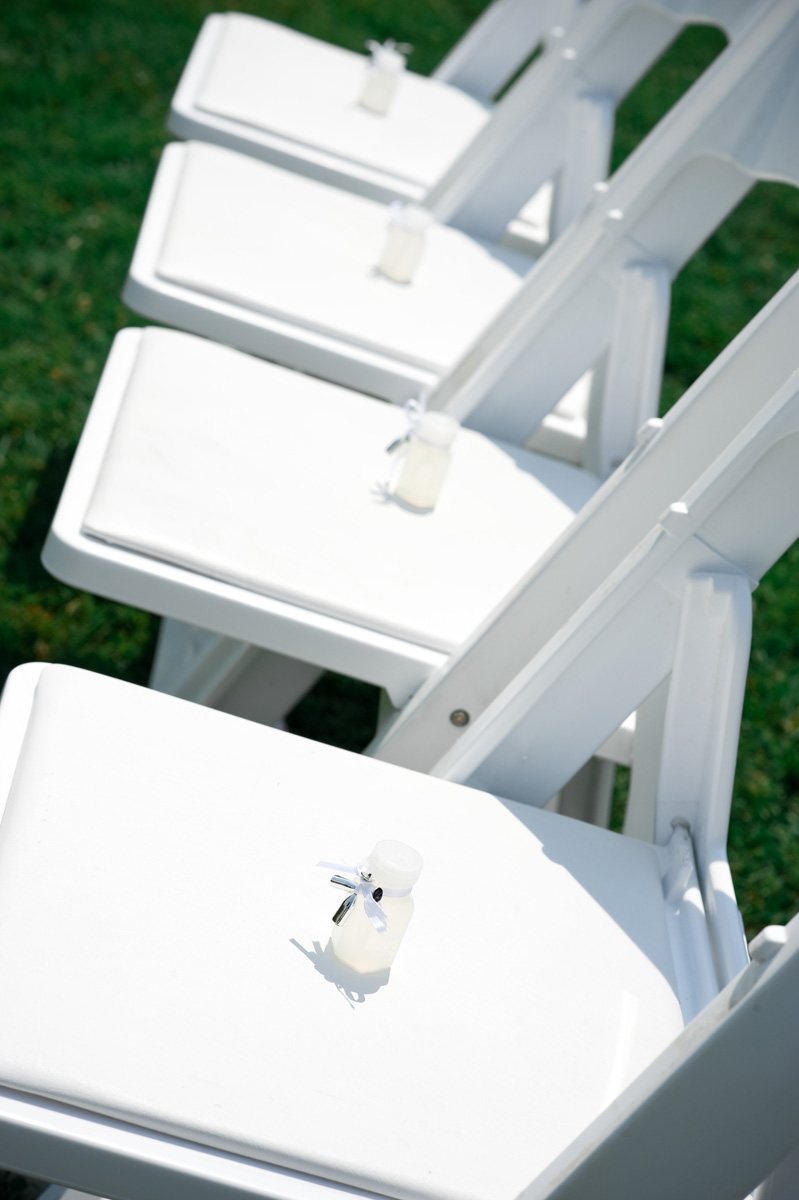 outdoor wedding bubbles