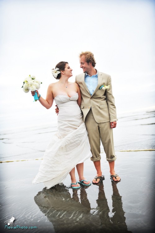 beach wedding couple