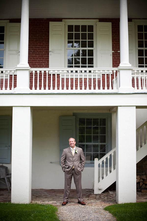 groom on porch