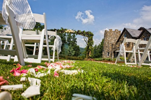 outdoor wedding at castle ladyhawke