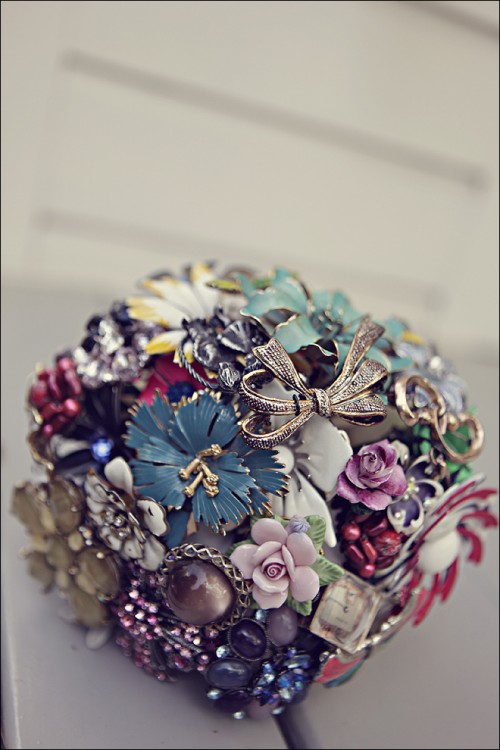 vintage brooch bouquet