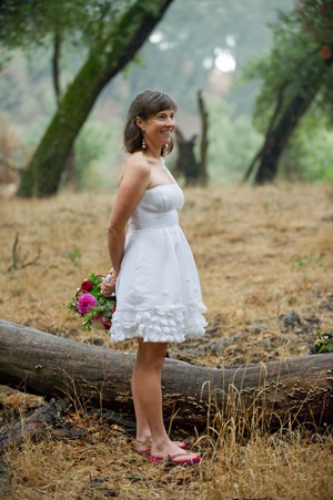 bride in short elopement dress