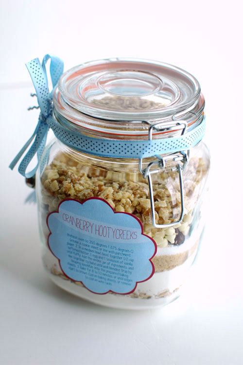 Cookies In A Jar Cranberry Hootycreeks With Free Printable Labels