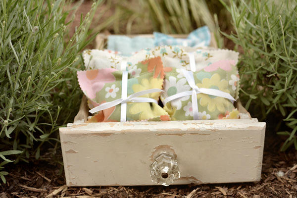 how to make lavender sachets with vintage sheets