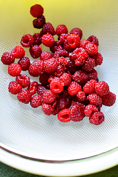 raspberry-vinaigrette-dress-psd homemade vinaigrette