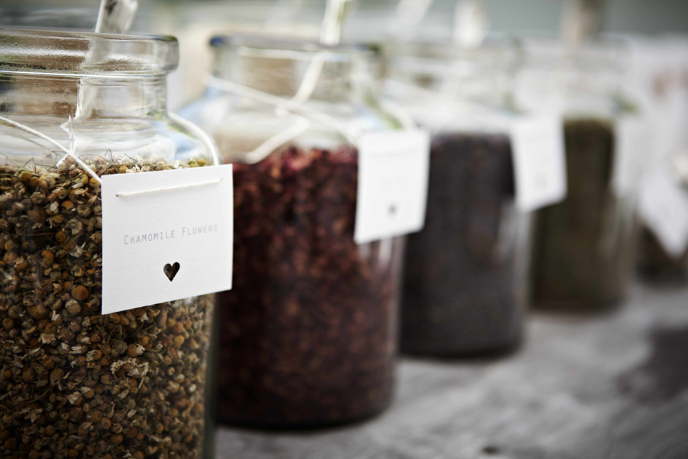 Wedding Tea Leaf Bar Tea Leaf Bar Leaves In Jars Here S How To Create Your Own