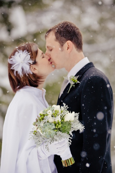 mazama-washington-intimate-winter-wedding-ben-and-emily_7530 mazama wedding