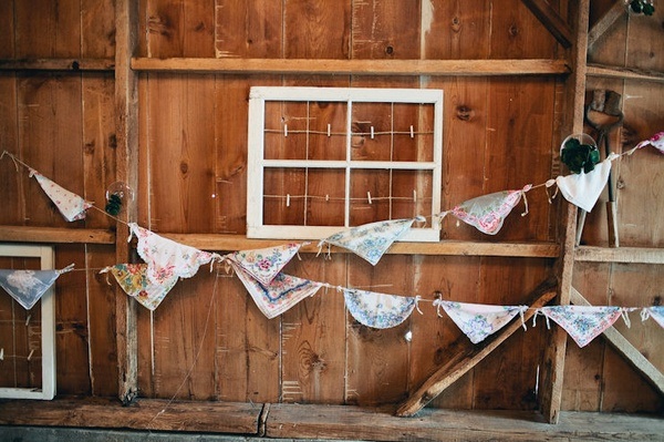Wedding Window Decorations Ideas Vintage Finds Old Windows as Wedding Decor Wedding Window Decorations Ideas Vintage Finds Old Windows as Wedding Decor