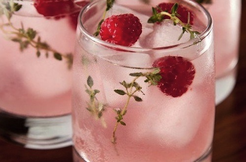 Incorporating Raspberries into your Summer Wedding