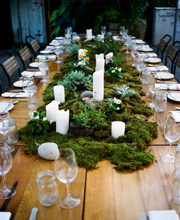 moss table runner with pillar candles