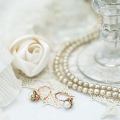 Pearls and jewelry