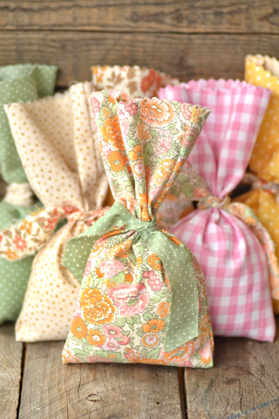 15 Mother's Day Crafts You Will Actually Want to Keep 13 Easy No-sew DIY Lavander Sachet