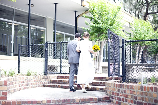 Outdoor Florida wedding ceremony