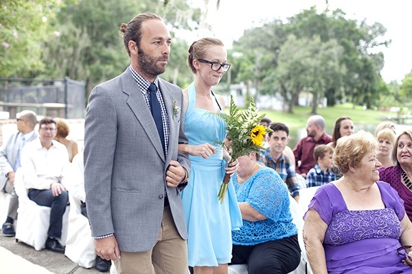 Outdoor Florida wedding ceremony