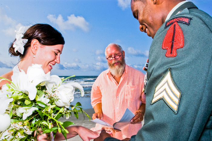 beach-people-weddings-16