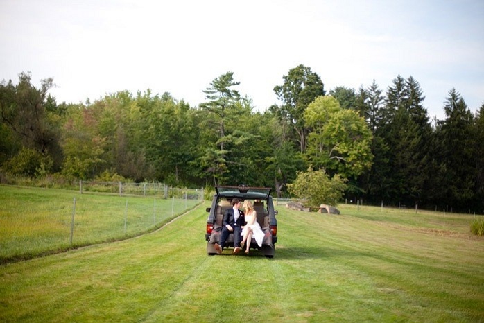 bride-and-groom-farm-ceremony-getaway-car