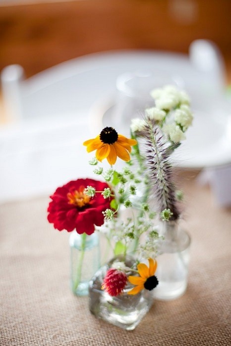 rustic-barn-wedding-massachusetts-flowers