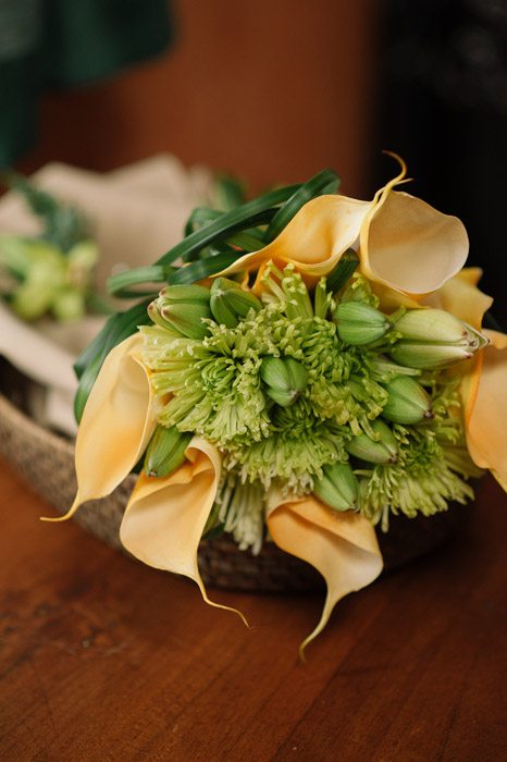 destination-wedding-bridal-bouquet-yellow-green