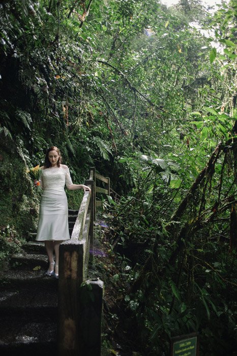 elopement-wedding-bride-rainforest