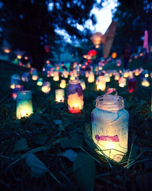 mason-jars-lanterns-wedding-colored