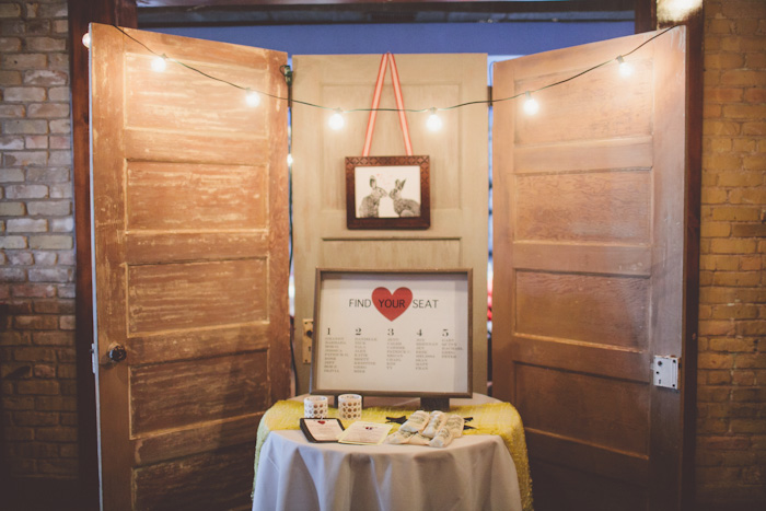 intimate-austin-tx-restaurant-wedding-jennie-and-chris-11