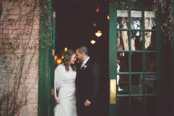 intimate-austin-tx-restaurant-wedding-jennie-and-chris-4