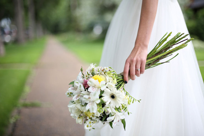 5 Ways to Save Money on your Wedding Flowers