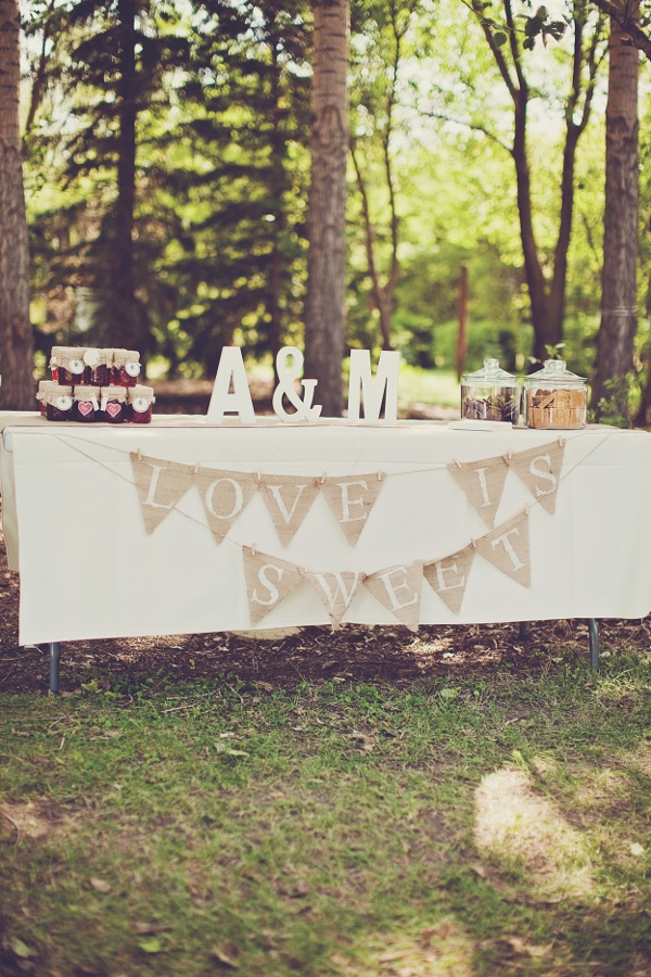 melissa-and-adam-diy-backyard-wedding_4627