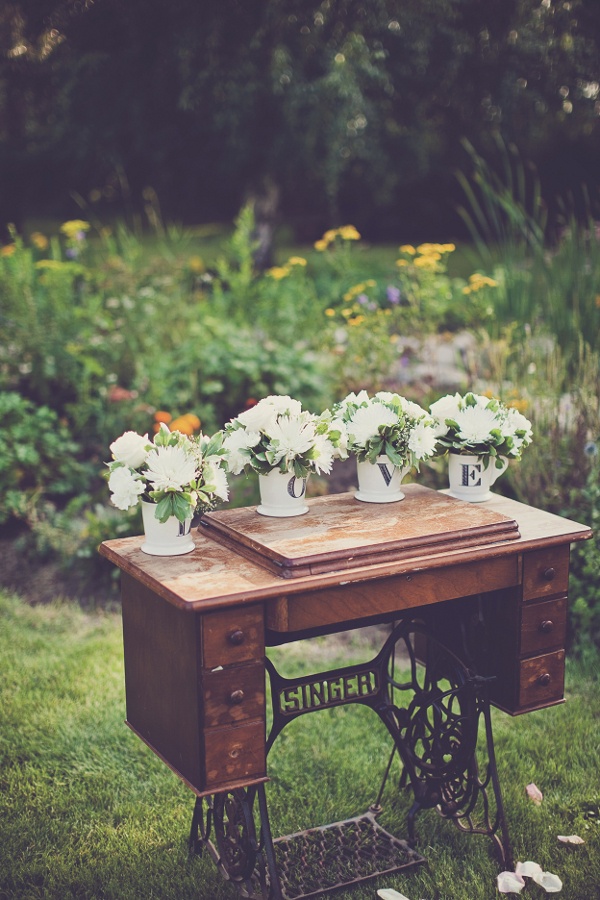 melissa-and-adam-diy-backyard-wedding_5384