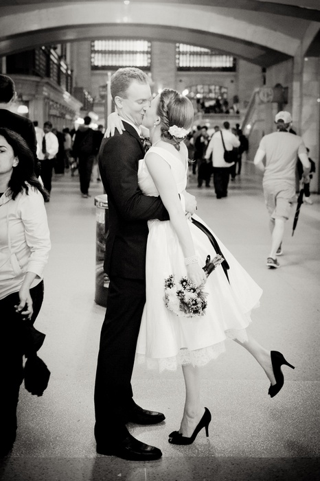 new-york-city-restaurant-wedding-emily-and-christopher-13_low