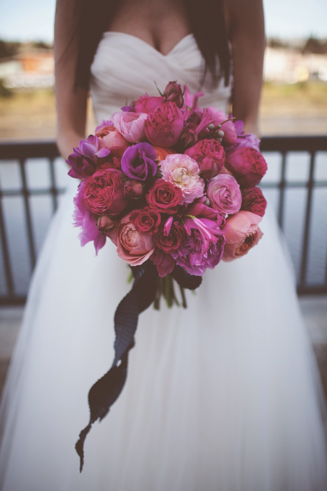 pink rose wedding bouquet