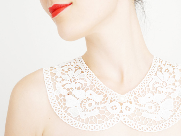 Lace collar necklace