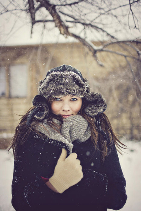 bride in winter hat