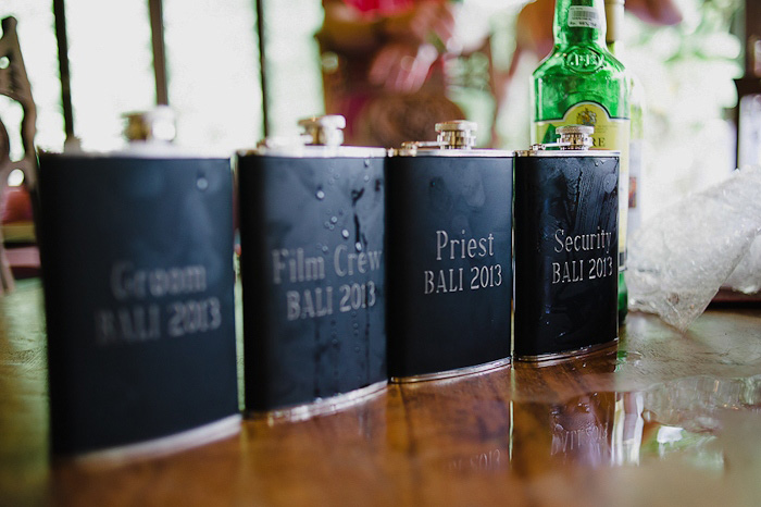 custom flasks for groomsmen