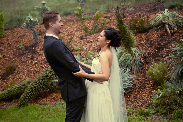 bride and groom eloping in San Francisco