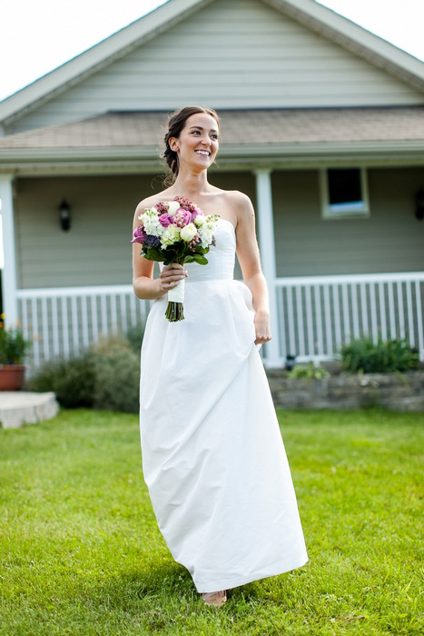 bride portrait outside home