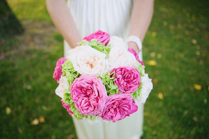 pink and white garden rose bouquet